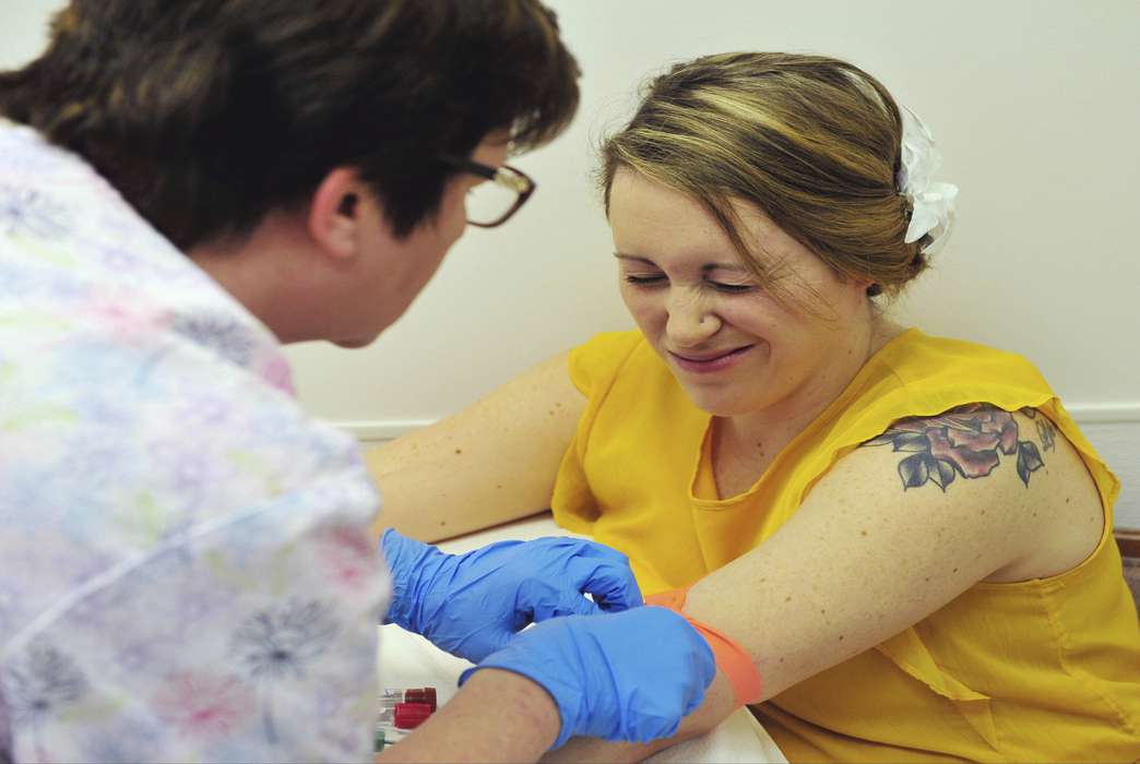 There might be a genetic reason why women experience more chronic pain than men. (AP Photo/Chris Post)