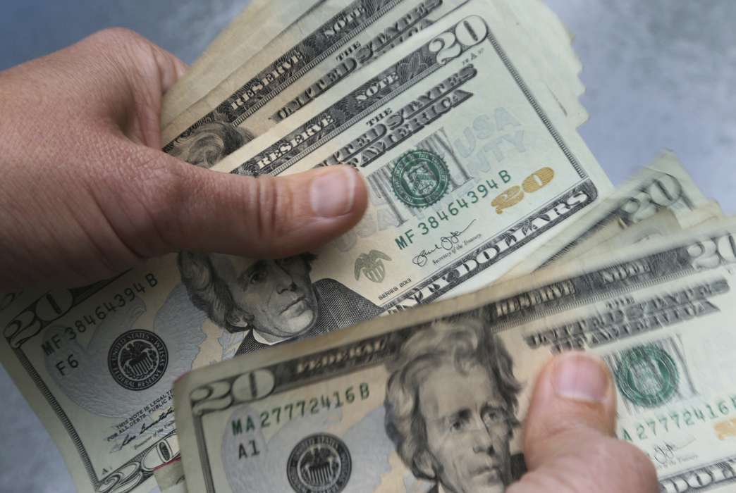 "Shadow banks" profited off the pandemic and then made it worse. (AP Photo/Elise Amendola)
